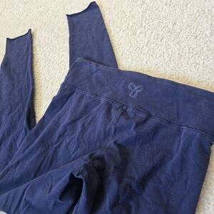 117. TNA Cotton Spandex Leggings